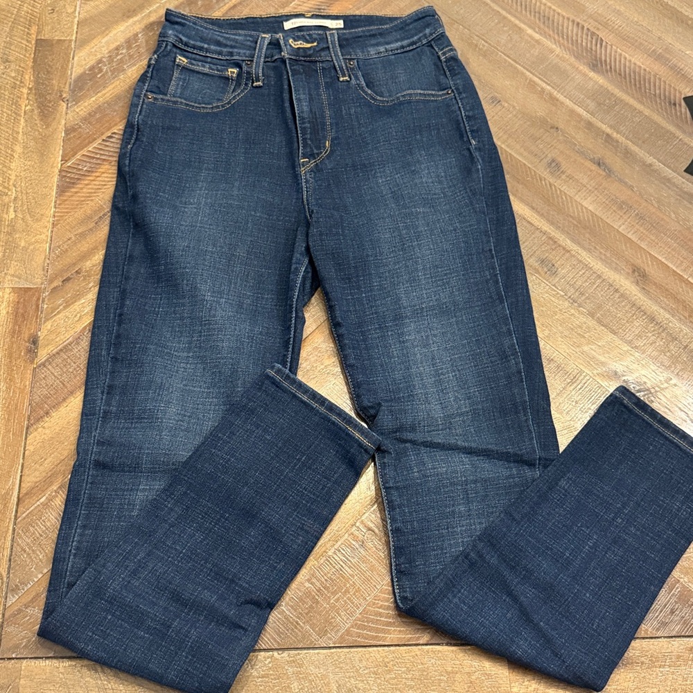 Levi high rise skinny Denim Jeans